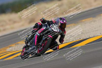 media/Sep-11-2022-SoCal Trackdays (Sun) [[81b7e951af]]/Turn 16 (945am)/